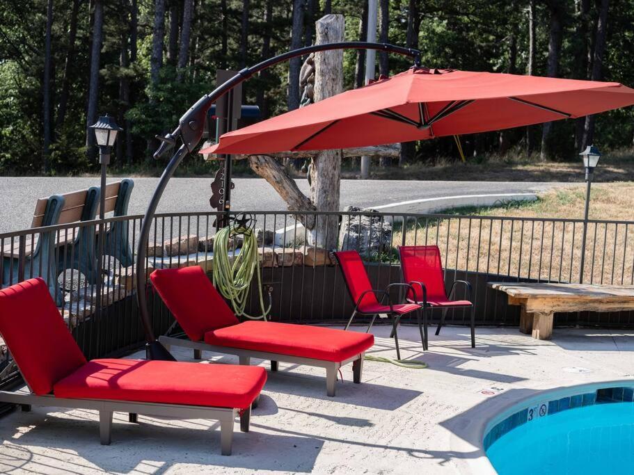 Stonegate Lodge Bed, Wifi, 50In Roku Tv, Salt Water Pool Room #109 Eureka Springs Esterno foto